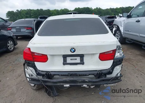 2015 BMW 328I xDrive z USA, uszkodzony, nr VIN WBA3B5C59FF962117